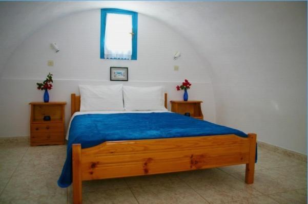 Semprou Rooms Períssa Chambre photo